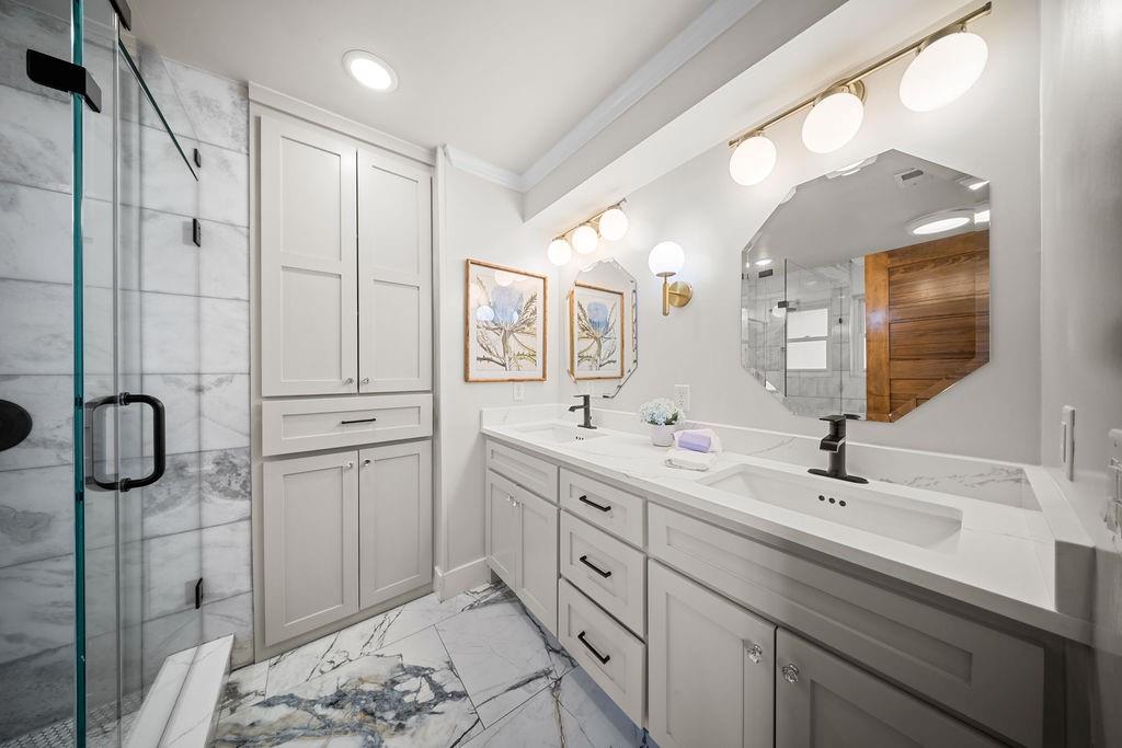 Ridglea Hills - Residential