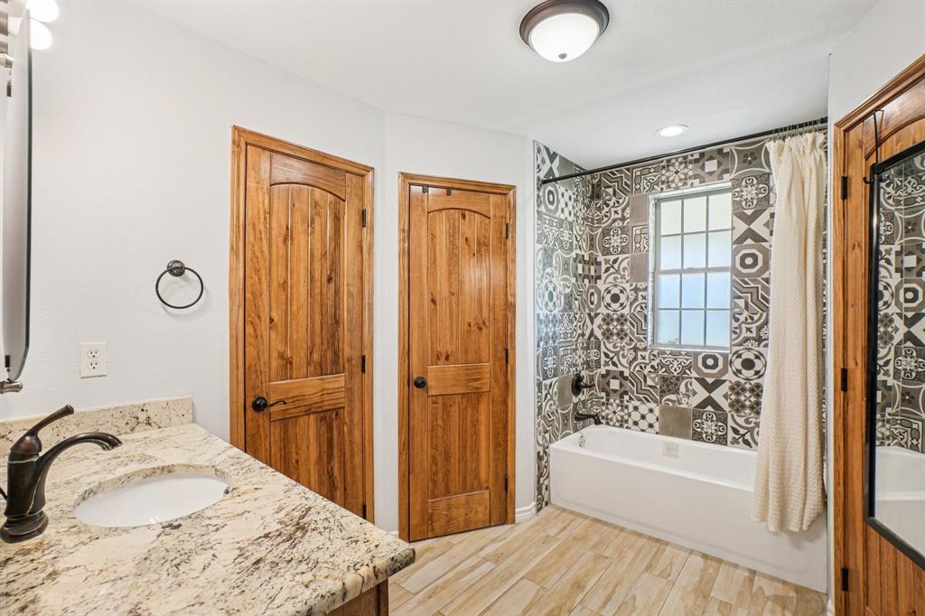 Logsdon Jo - Residential