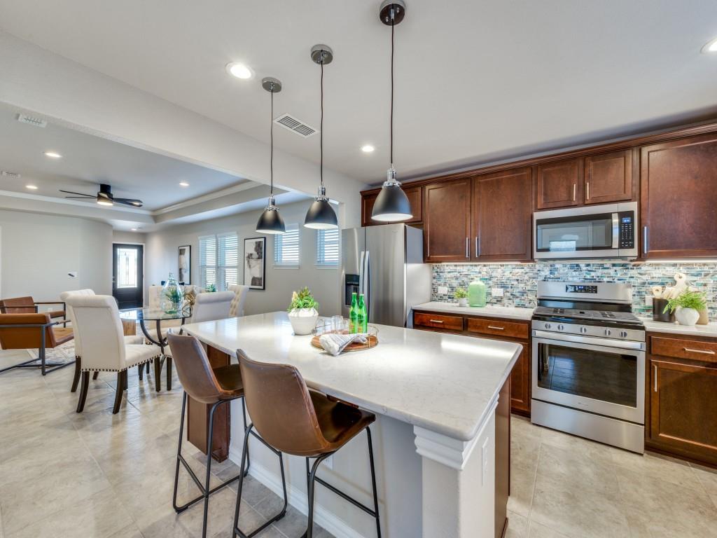 Frisco Lakes By Del Webb Villa - Residential