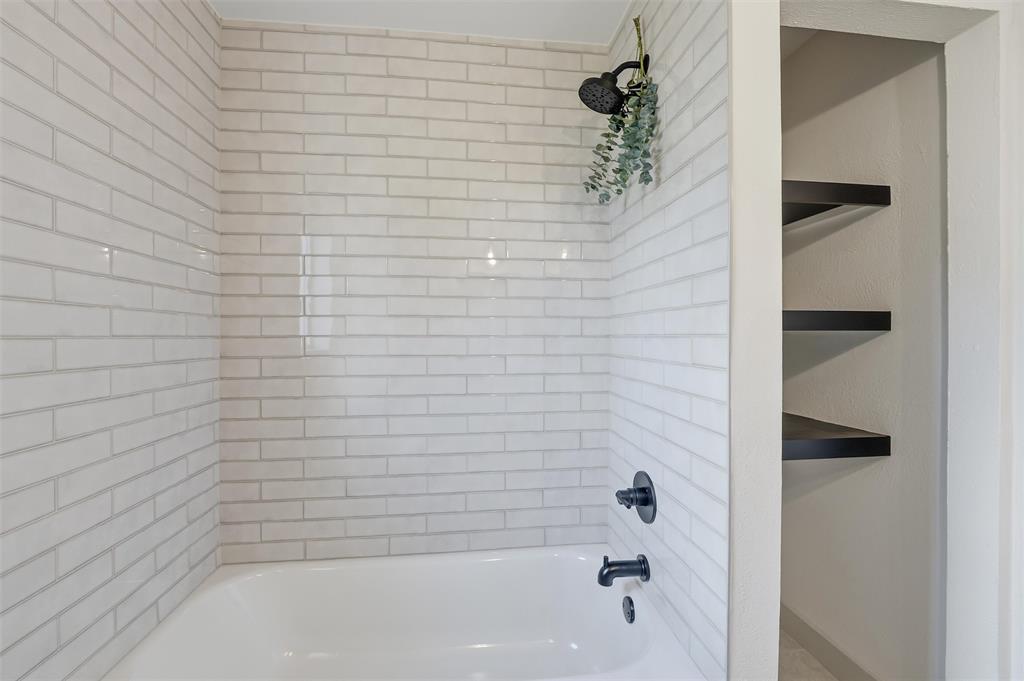 Oak Creek Estate Grapevine - Residential