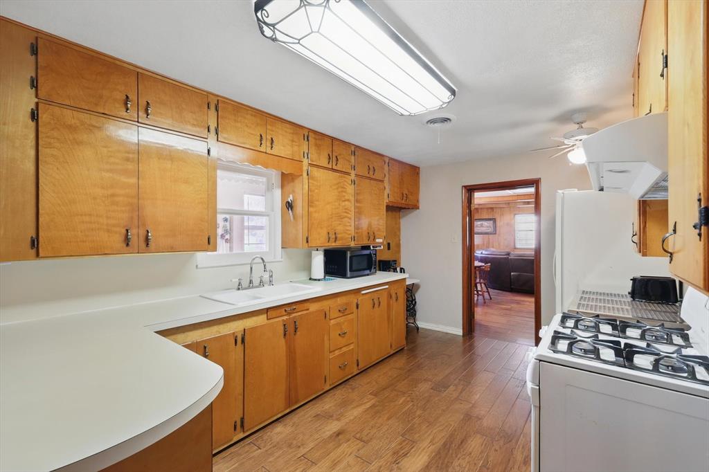 BYAS, J L SURVEY ABSTRACT 180 - Land