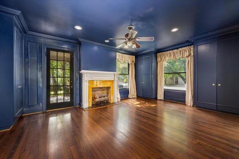 Tiny photo for 4720 Collinwood Avenue, Fort Worth, TX 76107 (MLS # 21141878)