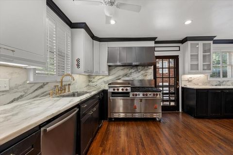 Tiny photo for 4720 Collinwood Avenue, Fort Worth, TX 76107 (MLS # 21141878)