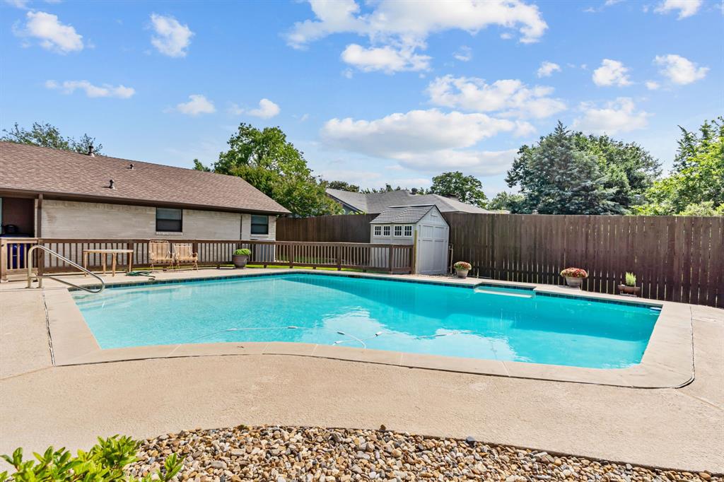 2912 Marsann Lane
