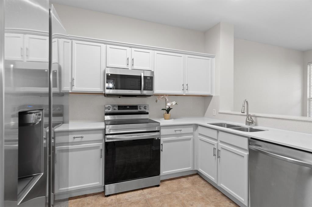 Stoneleigh Place Add - Residential