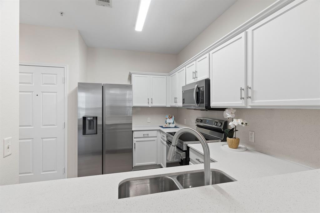 Stoneleigh Place Add - Residential