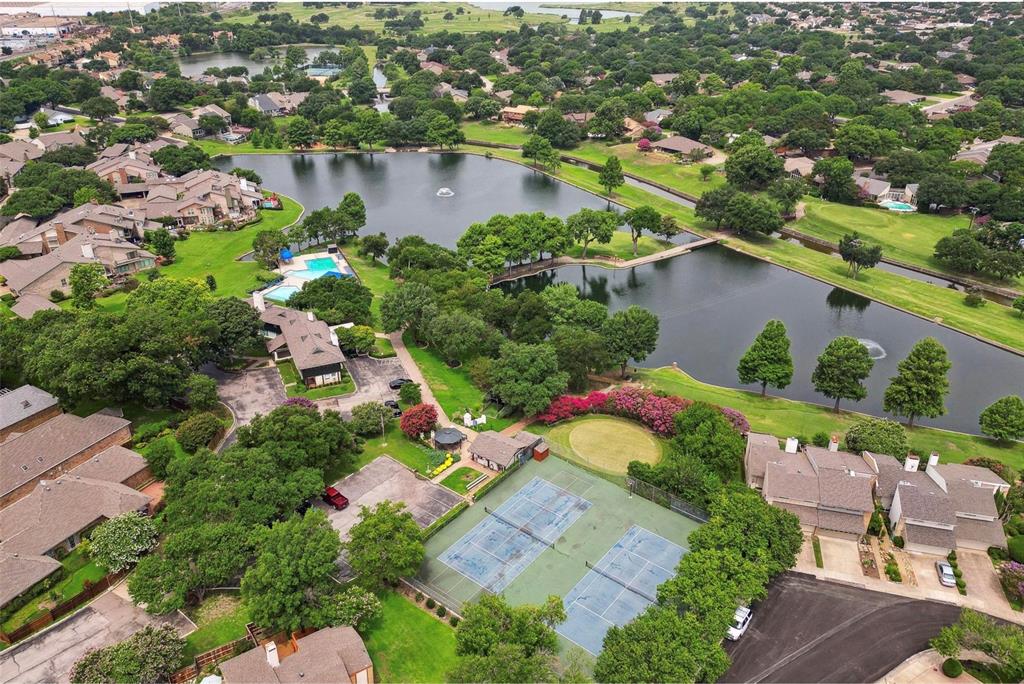 COUNTRY PLACE - Residential