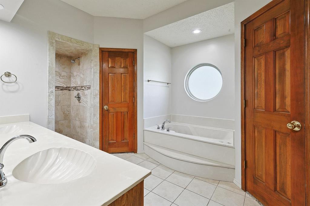 Lake Country Estates Add - Residential