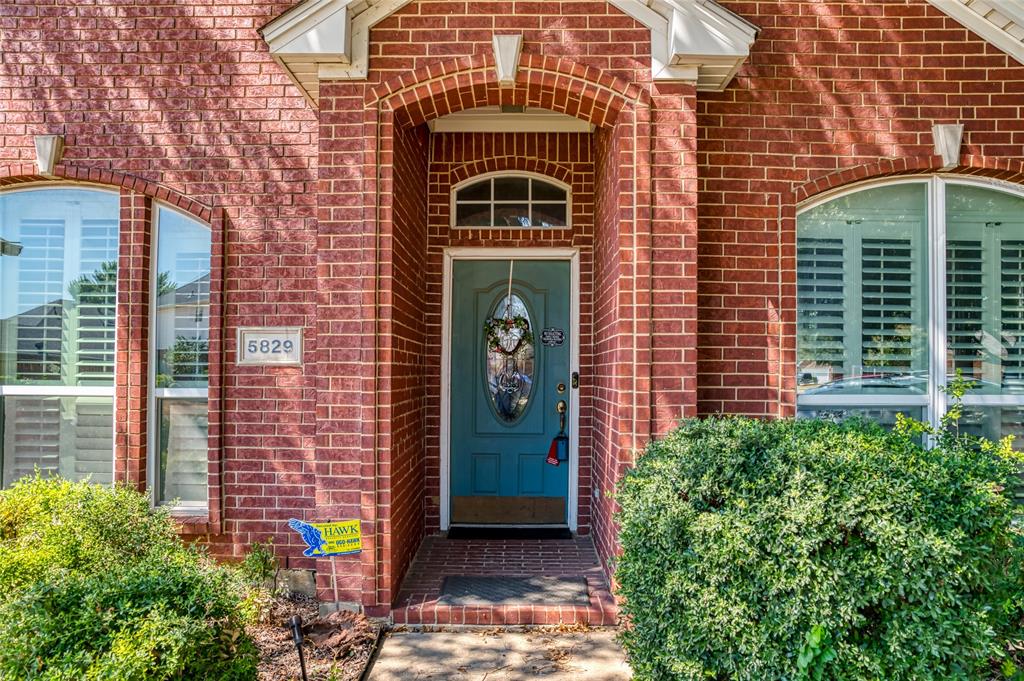 5829 Echo Bluff Drive