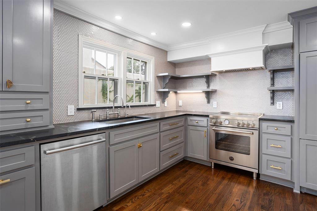 Chamberlain Arlington Heights 1st - Residential