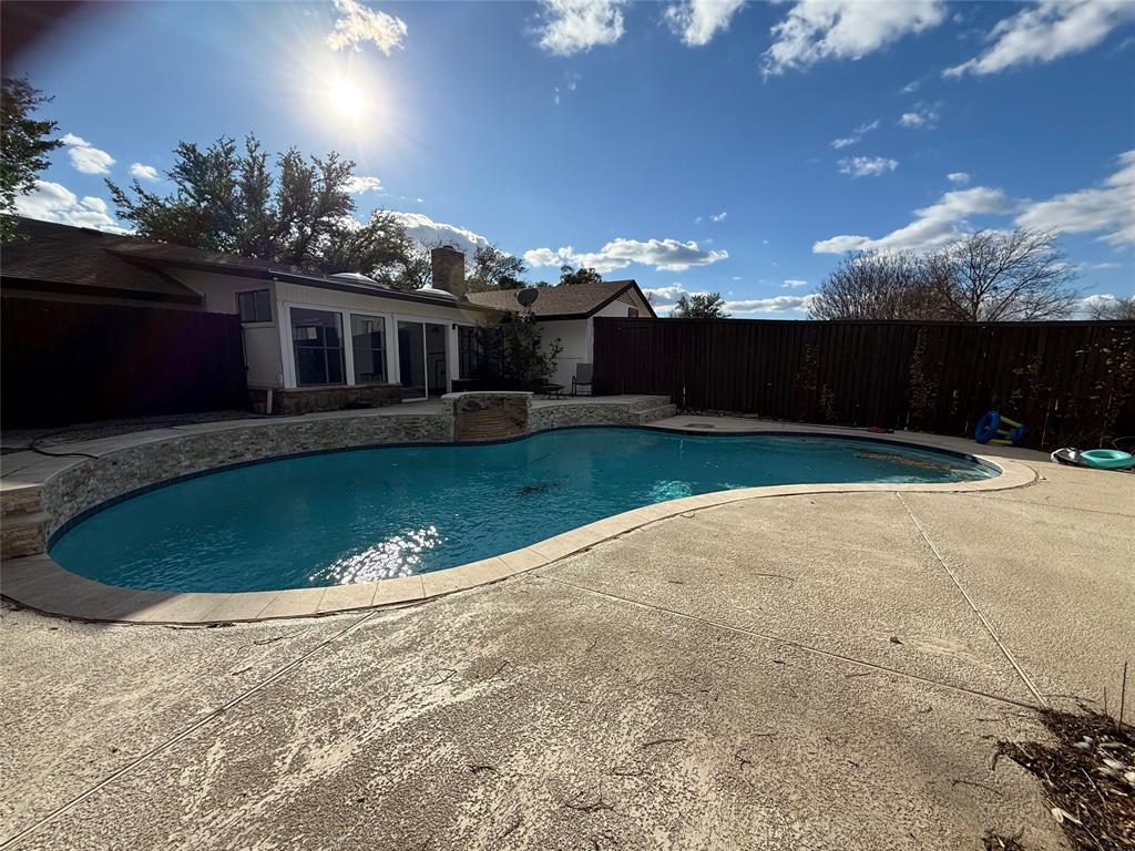 2926 Forest Hills Lane