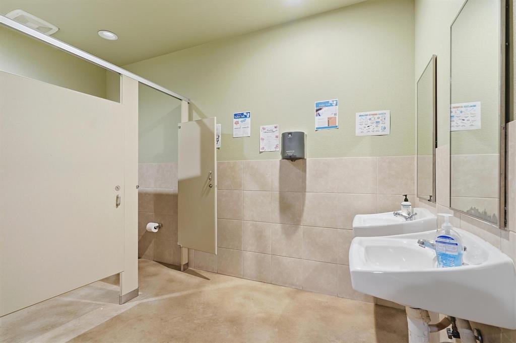 B & B Polebenders Sub - Commercial Sale