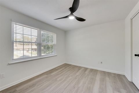 Tiny photo for 713 Kindred Lane, Richardson, TX 75080 (MLS # 21100026)