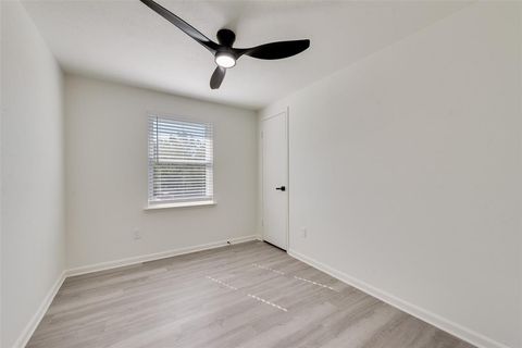 Tiny photo for 713 Kindred Lane, Richardson, TX 75080 (MLS # 21100026)