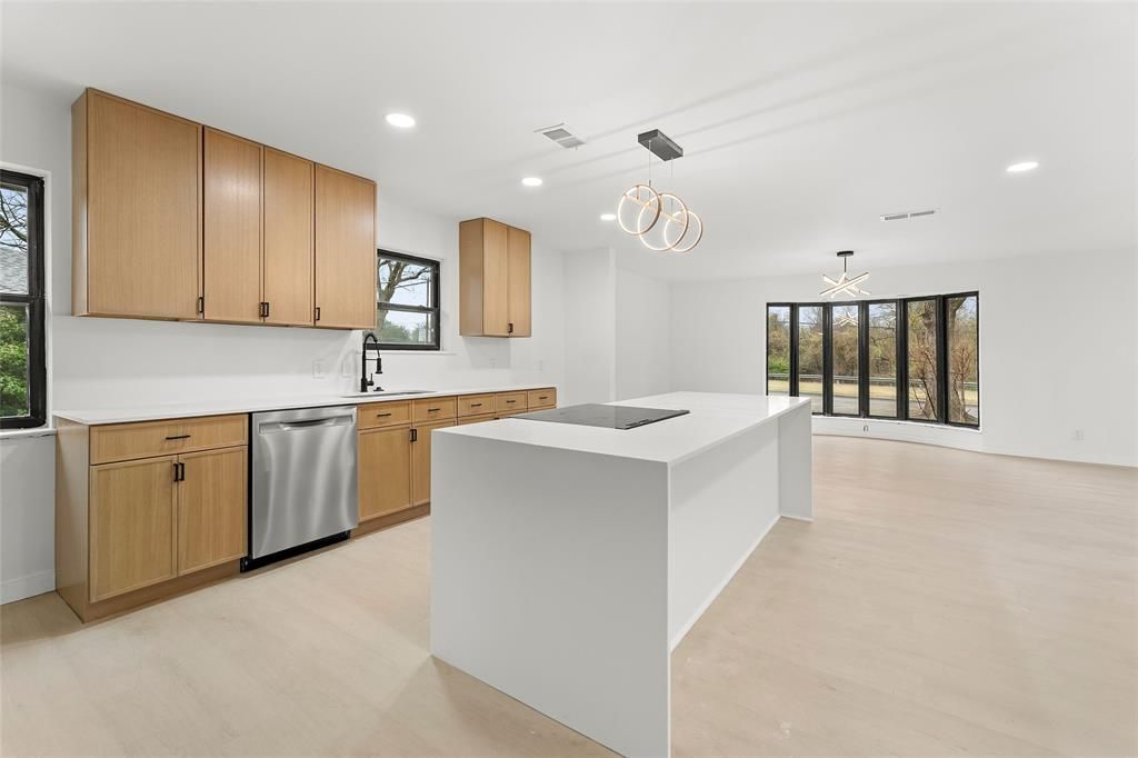 Photo of 328 E Pleasant Road, DeSoto, TX 75115 (MLS # 21145463)