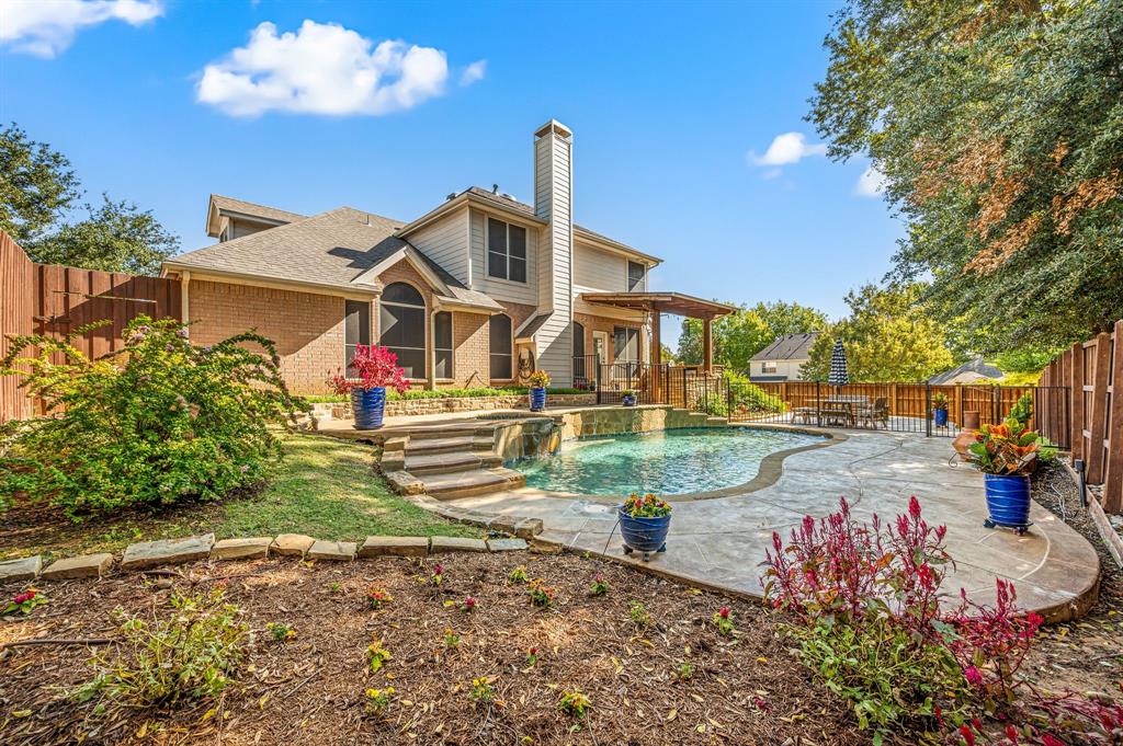 2811 Northwood Street