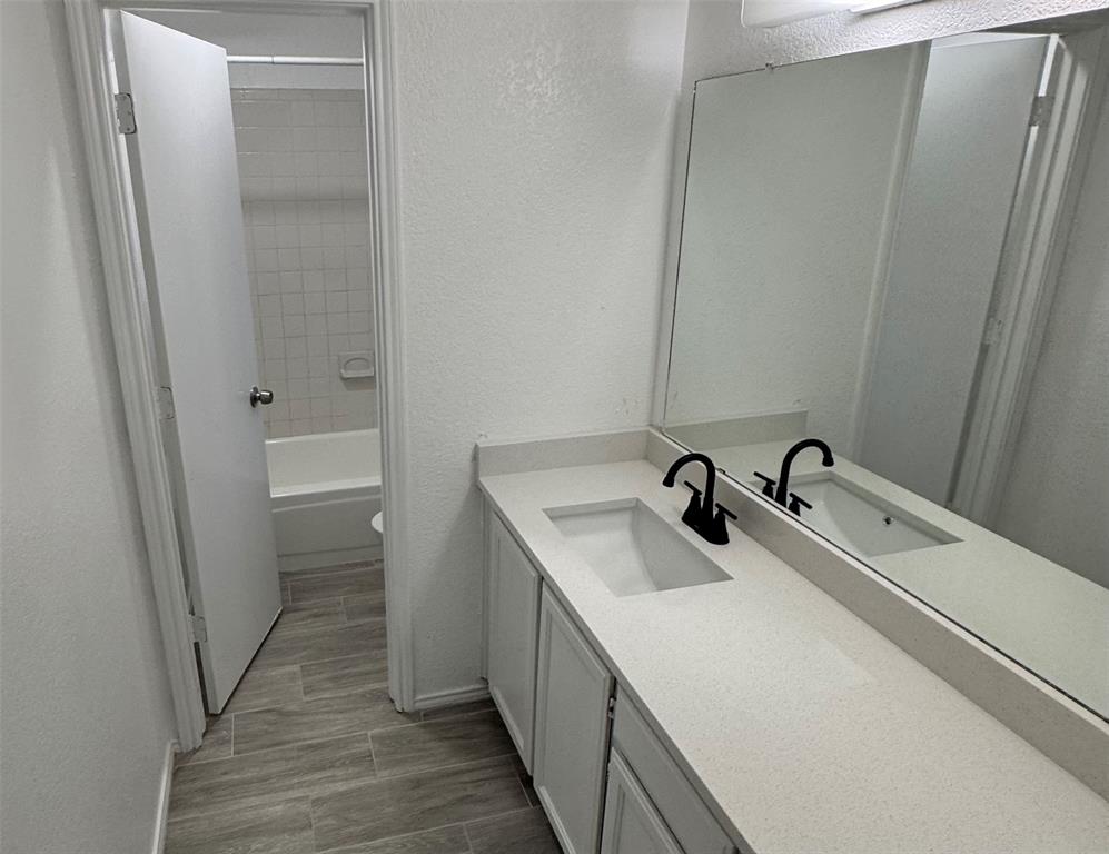 Fox Hollow Add - Residential Lease