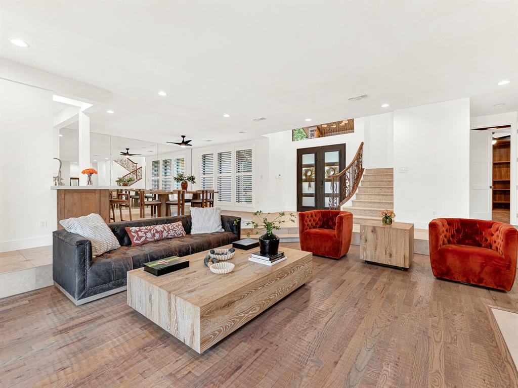 5317 Catamaran Drive