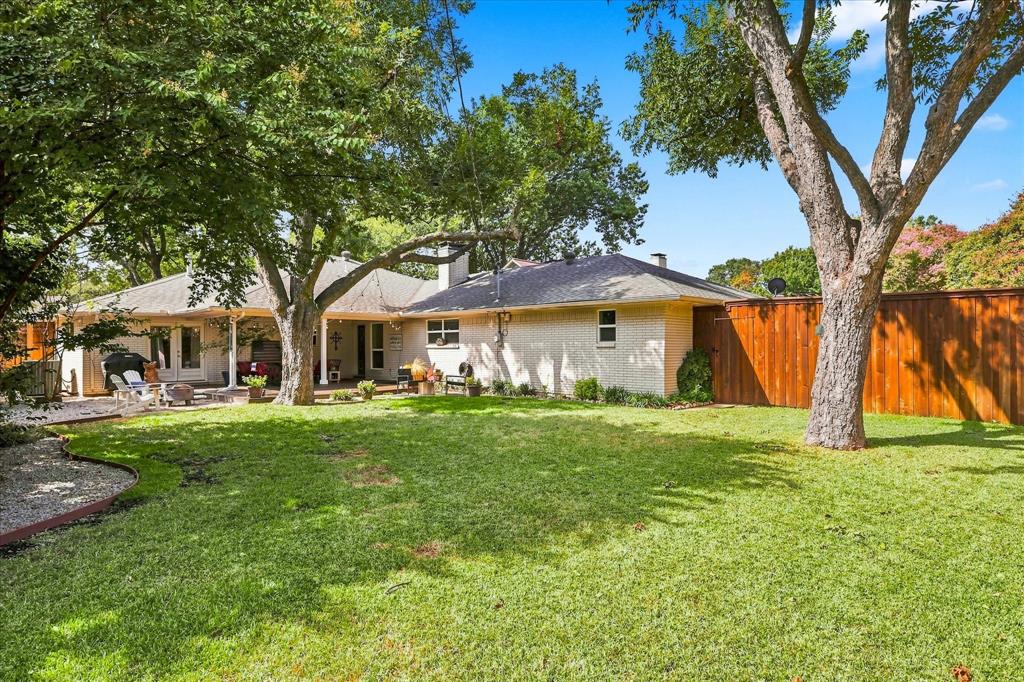 9915 Faircrest Drive