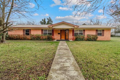 A home in Malakoff