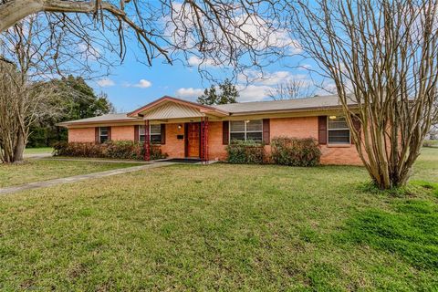 A home in Malakoff