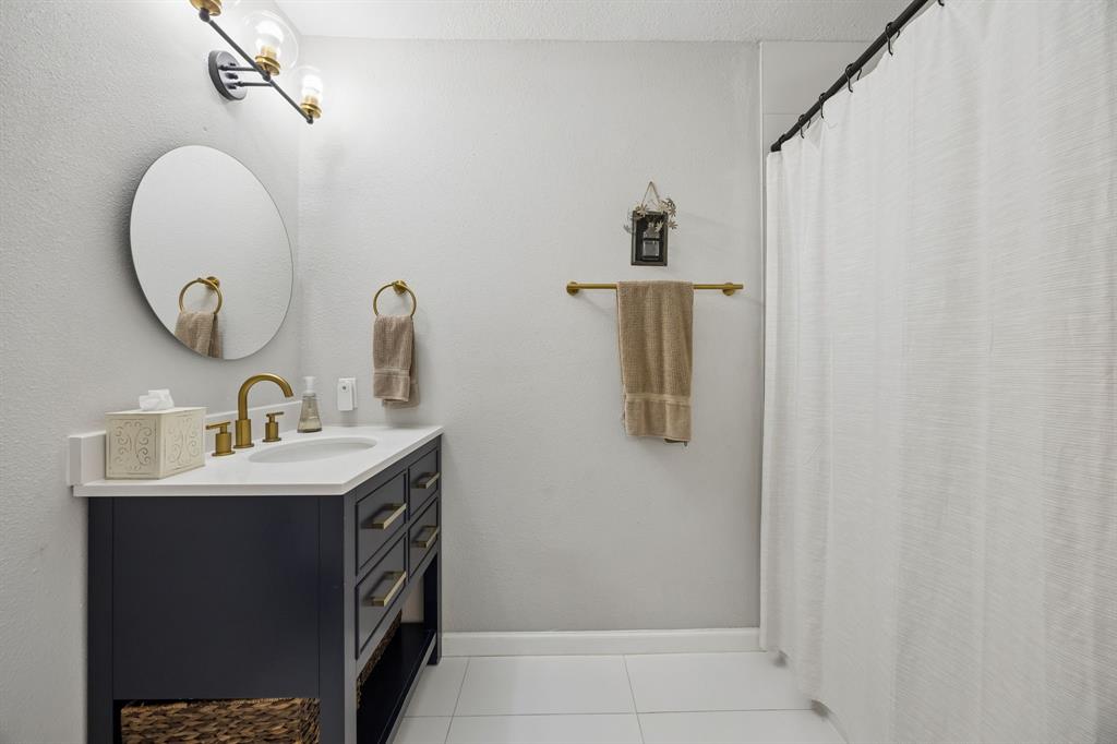 Colony 18 - Residential