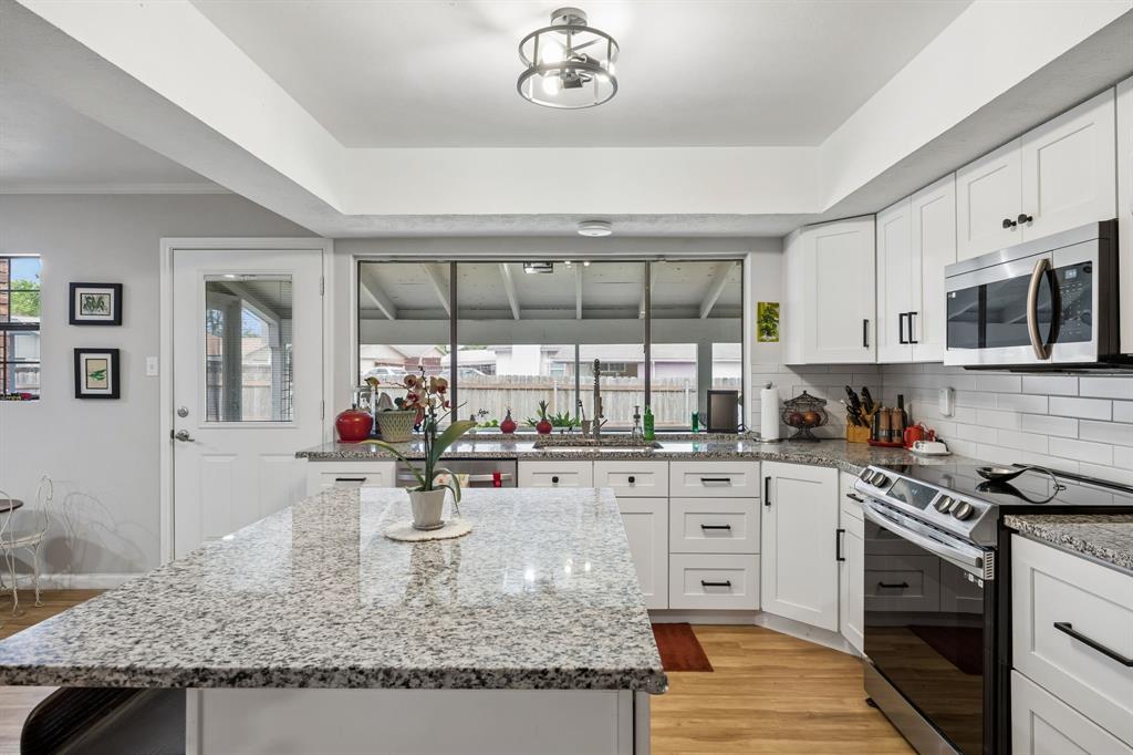 Colony 18 - Residential