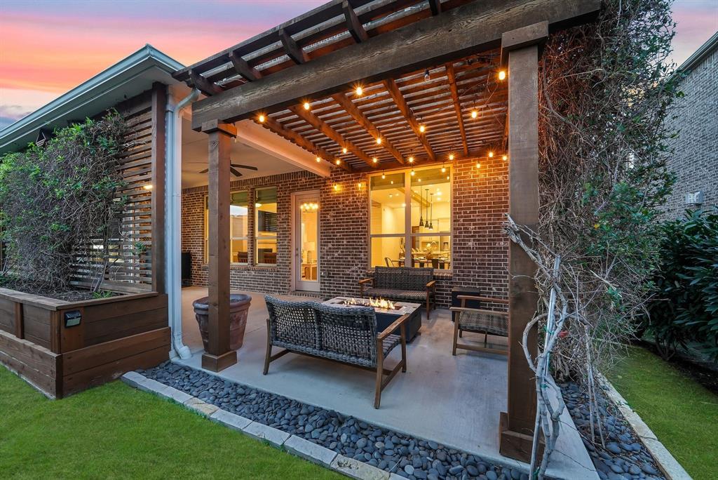 11093 Villa Canales Lane