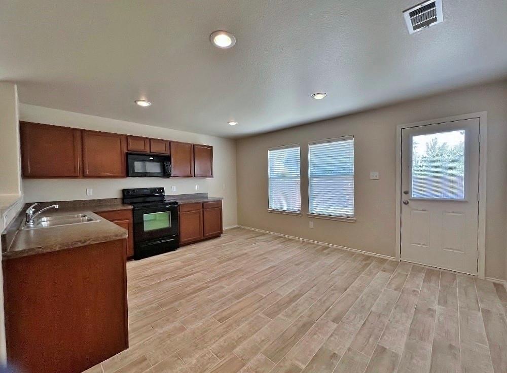 Presidio Village - Residential Lease