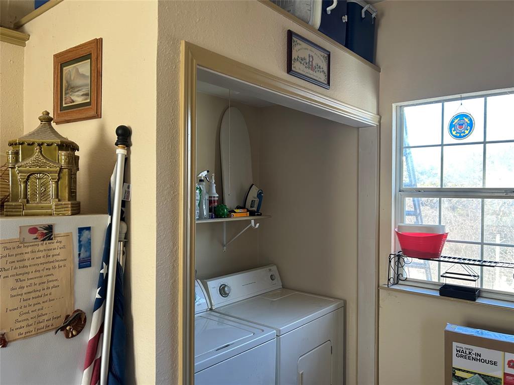 Lake Edge Harbor - Residential