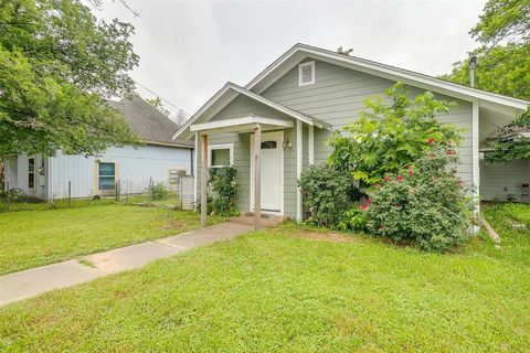 1109 Chase Avenue Cleburne TX 76031