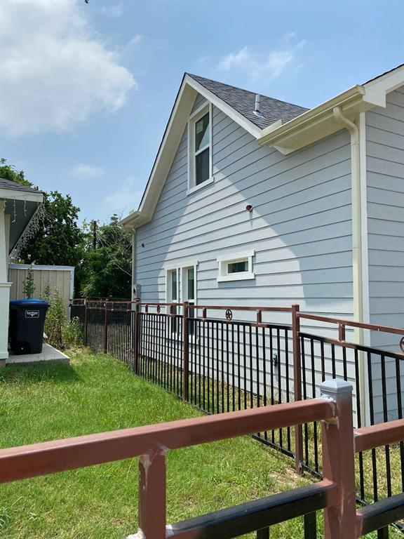 1424 Bessie Street