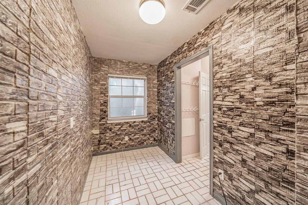 Wyndham Place Estates Add - Residential