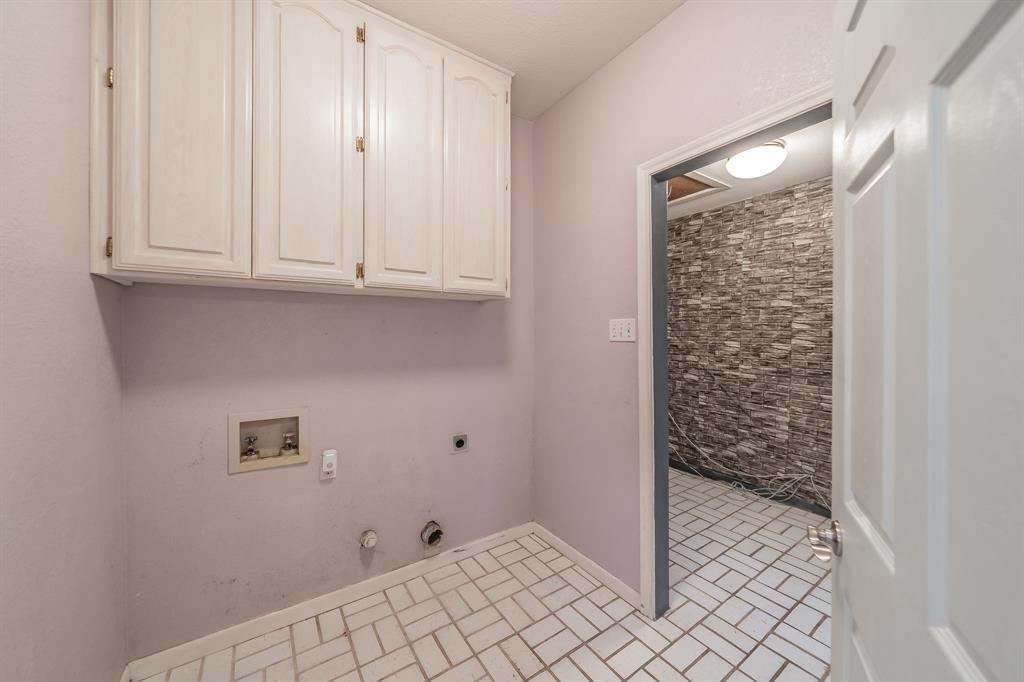 Wyndham Place Estates Add - Residential