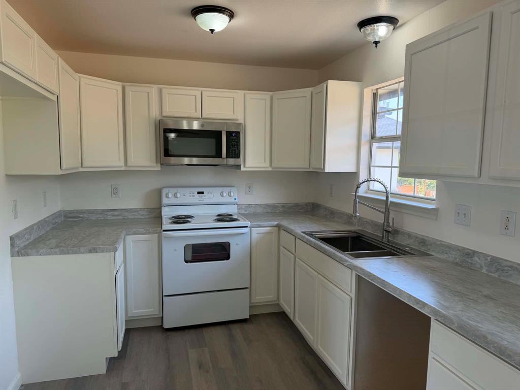 228 Skiff Drive