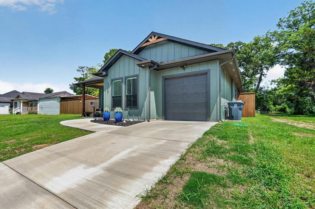 3210 Carpenter Avenue