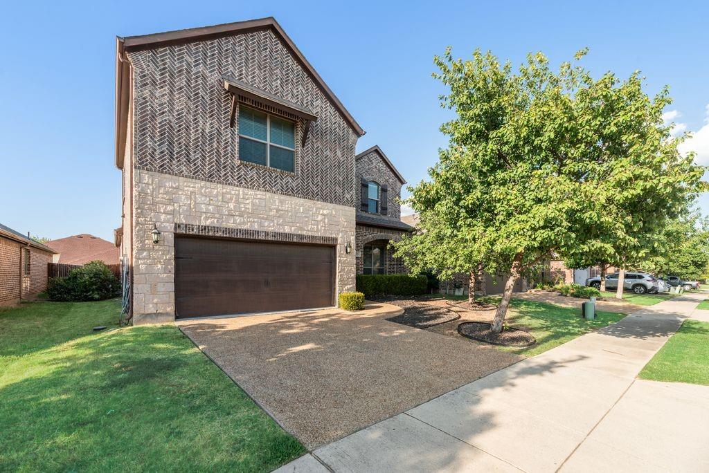 929 Lake Meadow Lane