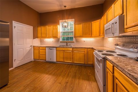 Tiny photo for 416 W Palestine Ave Avenue, Palestine, TX 75801 (MLS # 21197740)