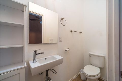 Tiny photo for 416 W Palestine Ave Avenue, Palestine, TX 75801 (MLS # 21197740)