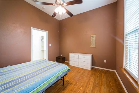 Tiny photo for 416 W Palestine Ave Avenue, Palestine, TX 75801 (MLS # 21197740)