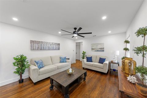 2945 Healey Drive Dallas TX 75228