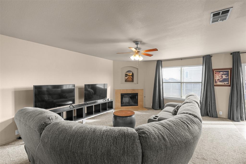 1401 Pheasant Drive
