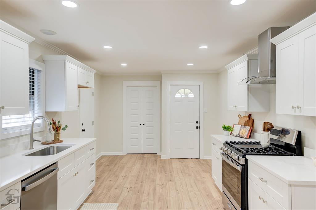 402 Goode Avenue