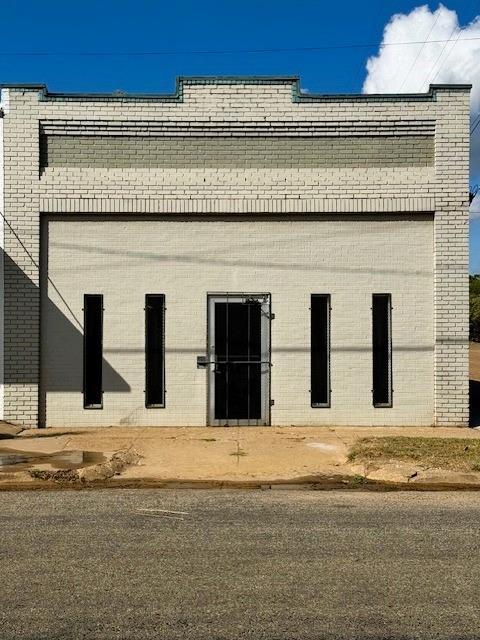 409 N Prairieville Street
