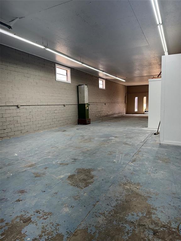 S3340 - Commercial Sale