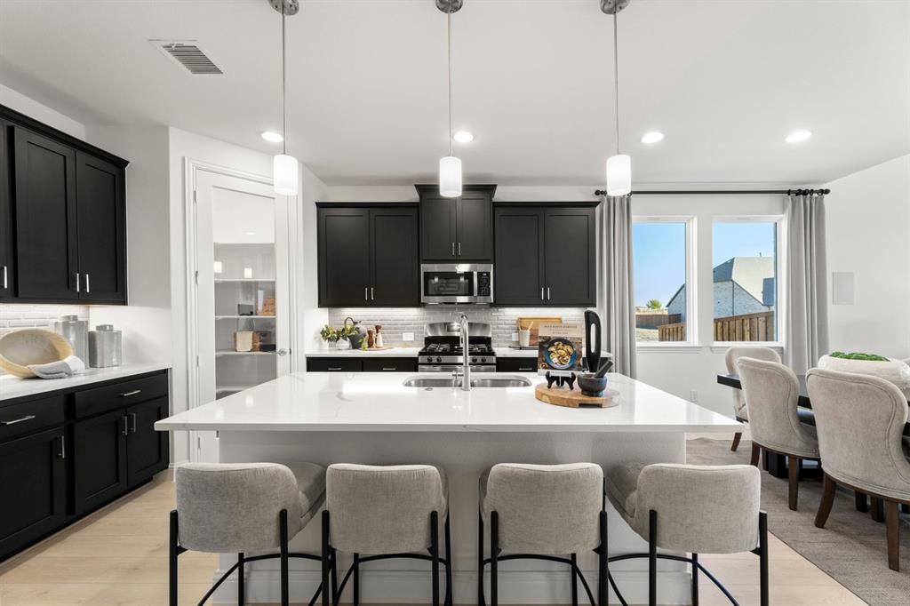 3203 Dunbar Drive