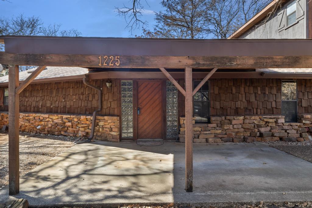 1225 Murrell Road