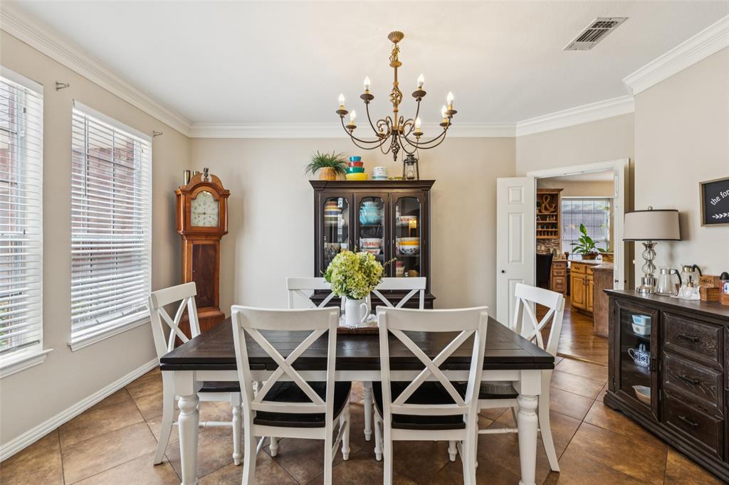 2100 Clematis Court