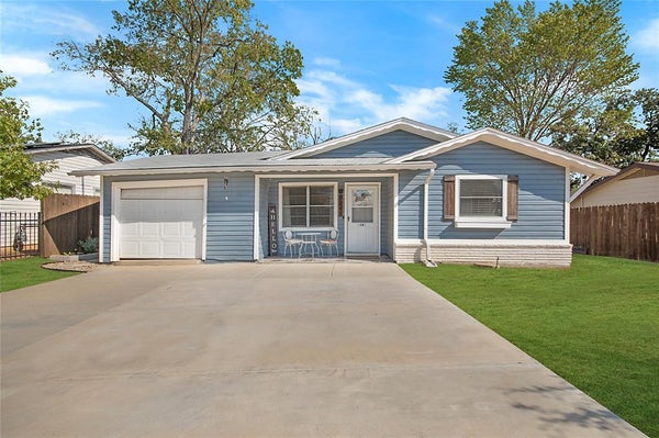 7241 VAN NATTA LN, FORT WORTH, TX 76112 - Image 71efce31e84df637e77fa14291d13141/1290576178