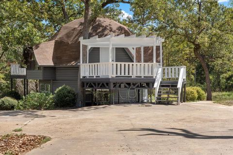 A home in Malakoff